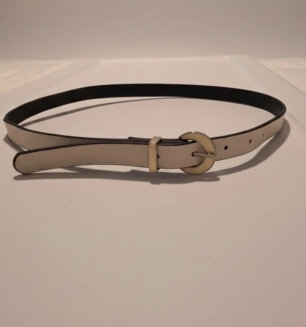 Kenneth Cole Reaction White Belt Cream Buckle